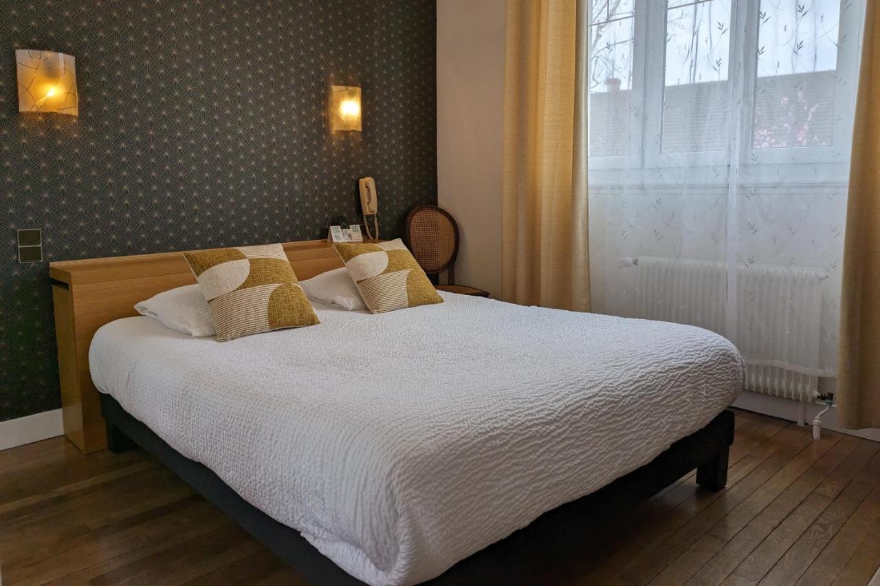 Hotel Le Saint Florent Mont-près-Chambord Buitenkant foto