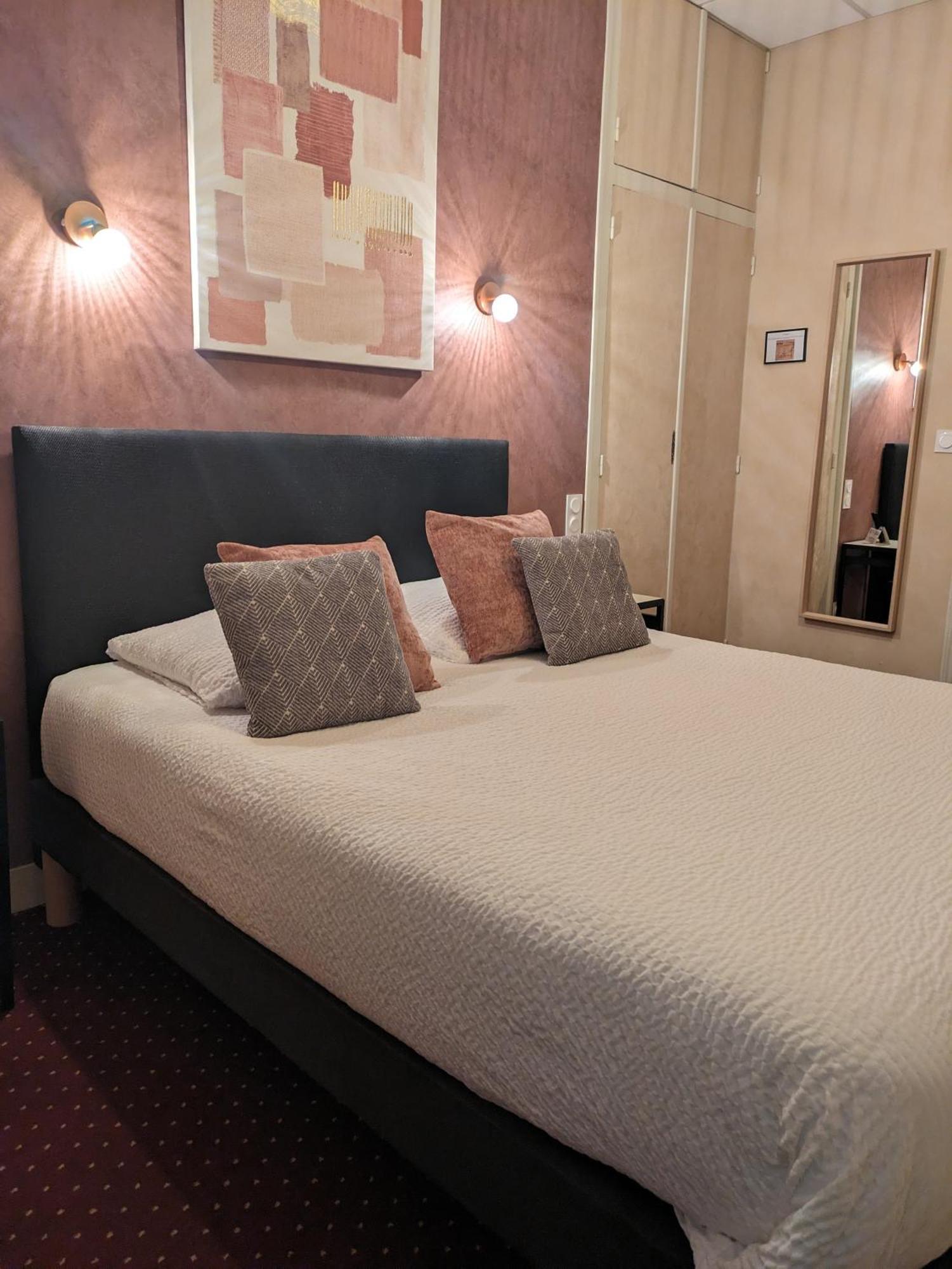 Hotel Le Saint Florent Mont-près-Chambord Buitenkant foto